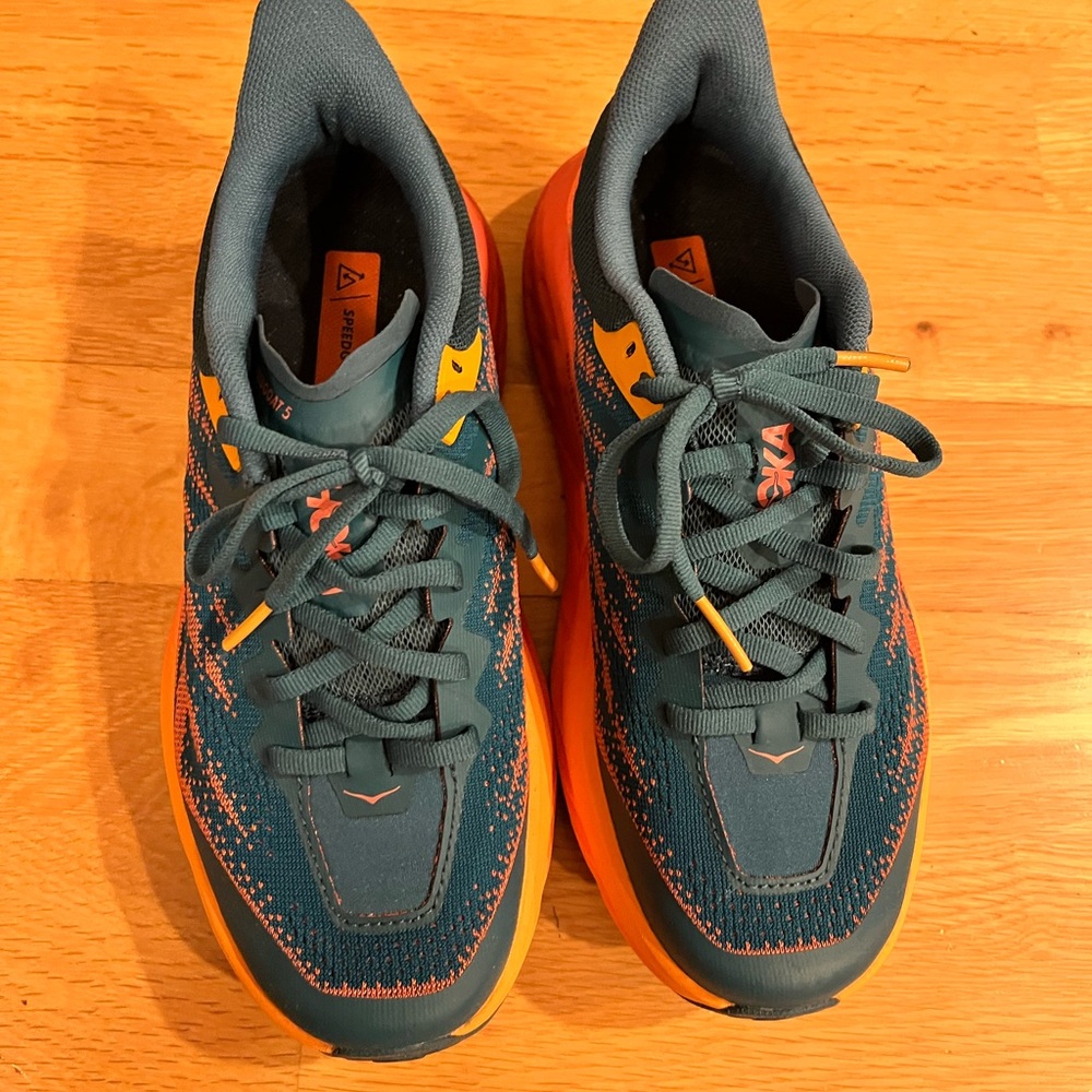 Hoka Speedgoat 5 Sneaker Size 5 - Picture 2 of 5
